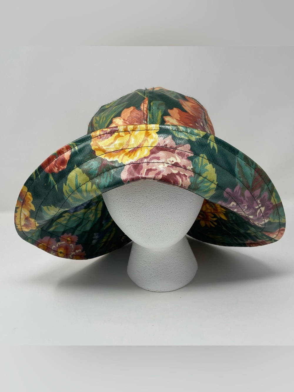 Nordic House Designs NYC Floral Rain Hat Vintage 90's